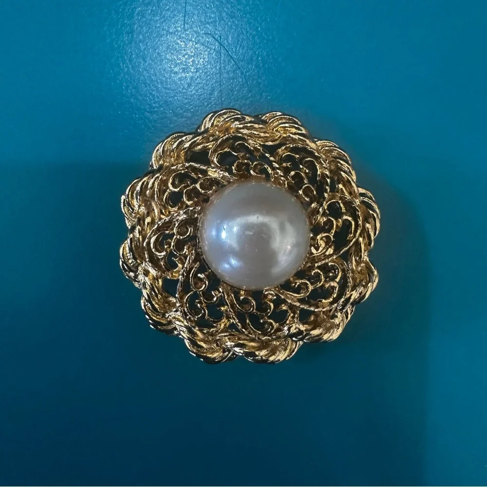 Vintage Gold Openwork Brooch Filigree Faux Pearl Cabochon Costume Jewelry Retro